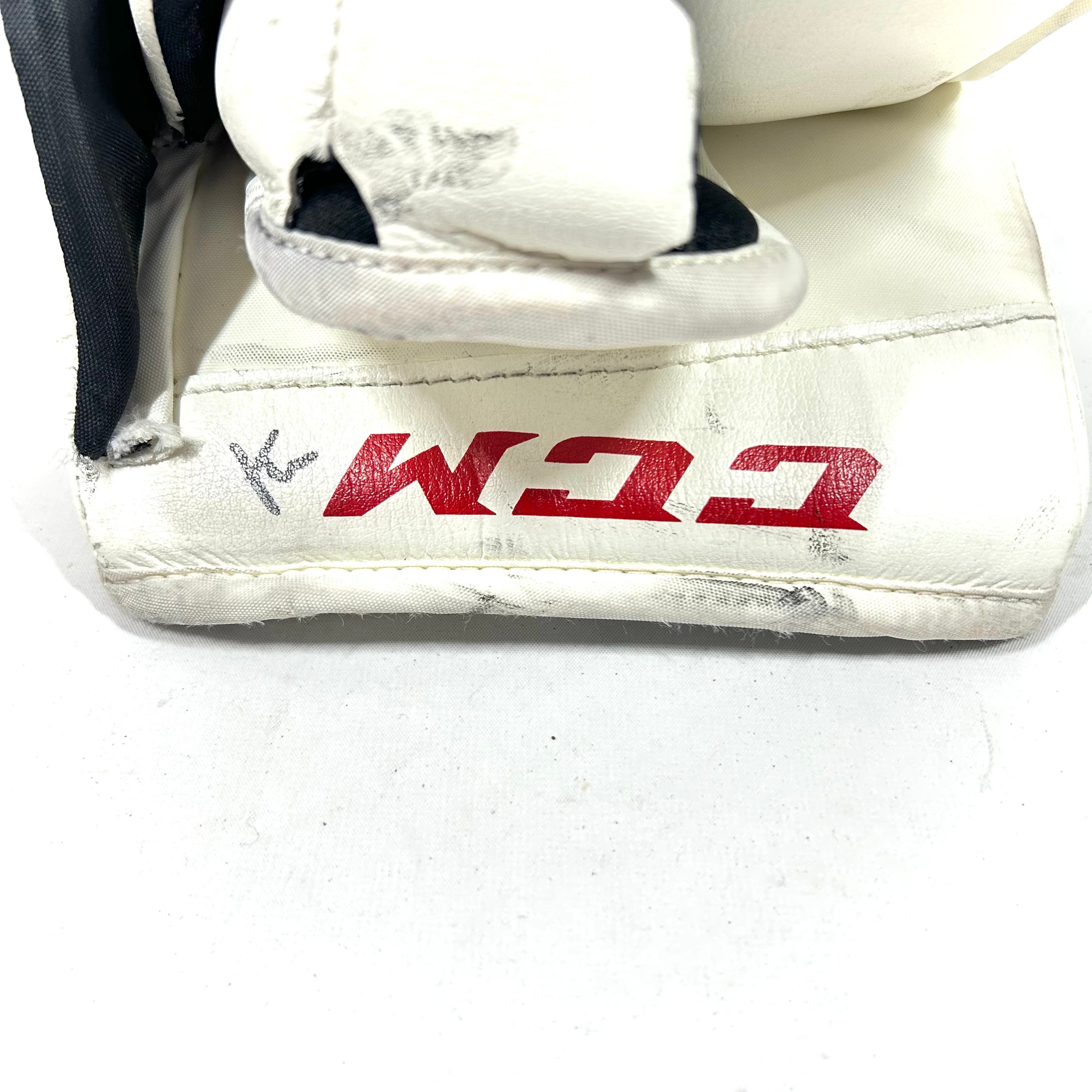 CCM Extreme Flex III - Bloqueur de gardien de but professionnel d'occasion (blanc)